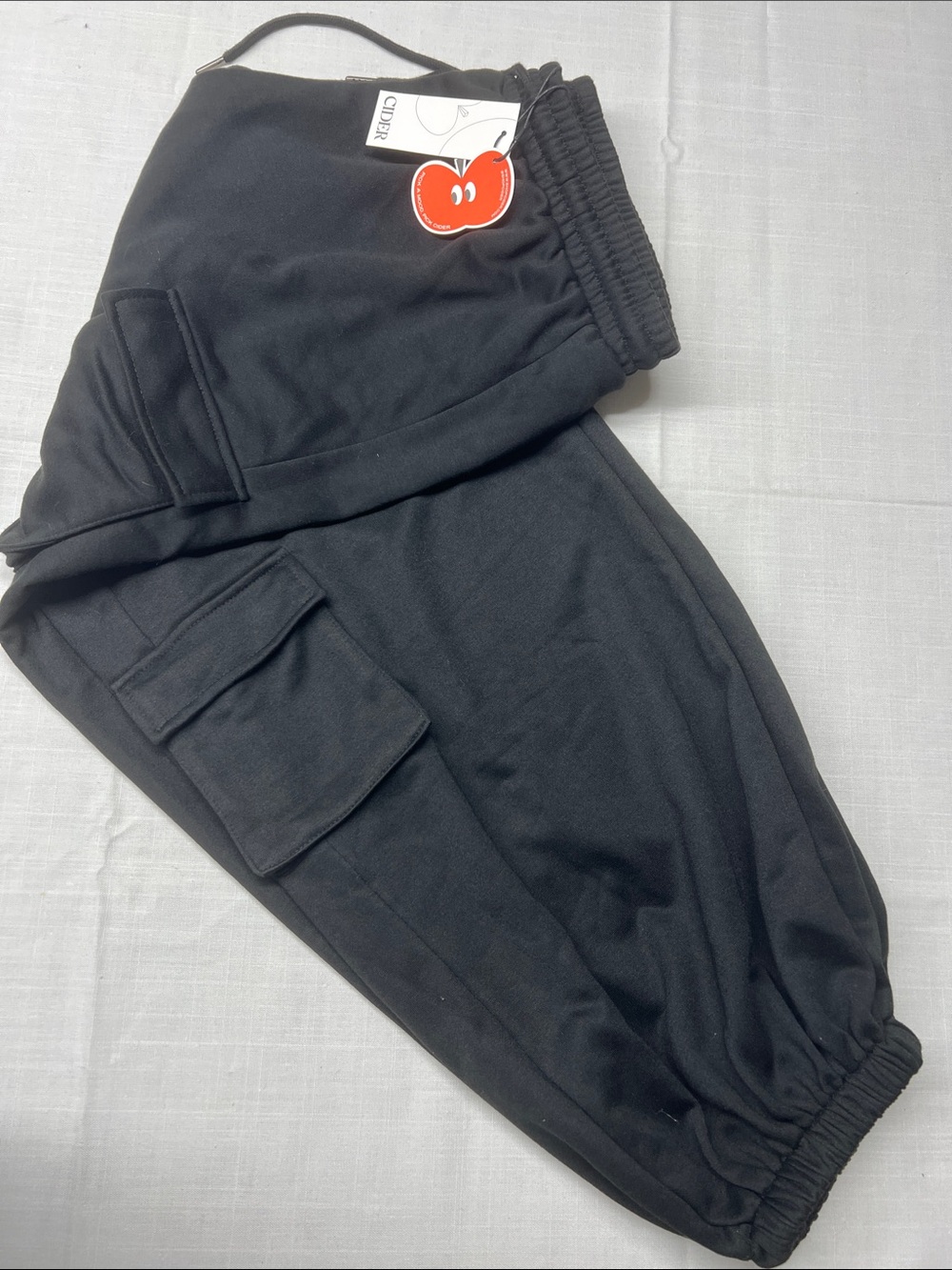 Cider Black Men’s wide leg Cargo Jogger Sweatpants